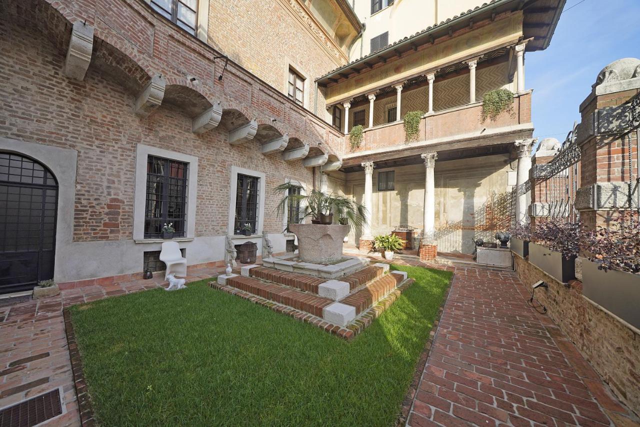 Foresteria Palazzo Guazzoni Zaccaria Cremona Exterior foto